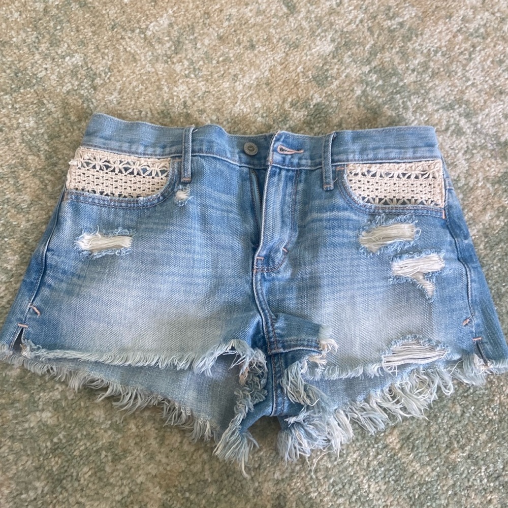 Hollister size 5, w27